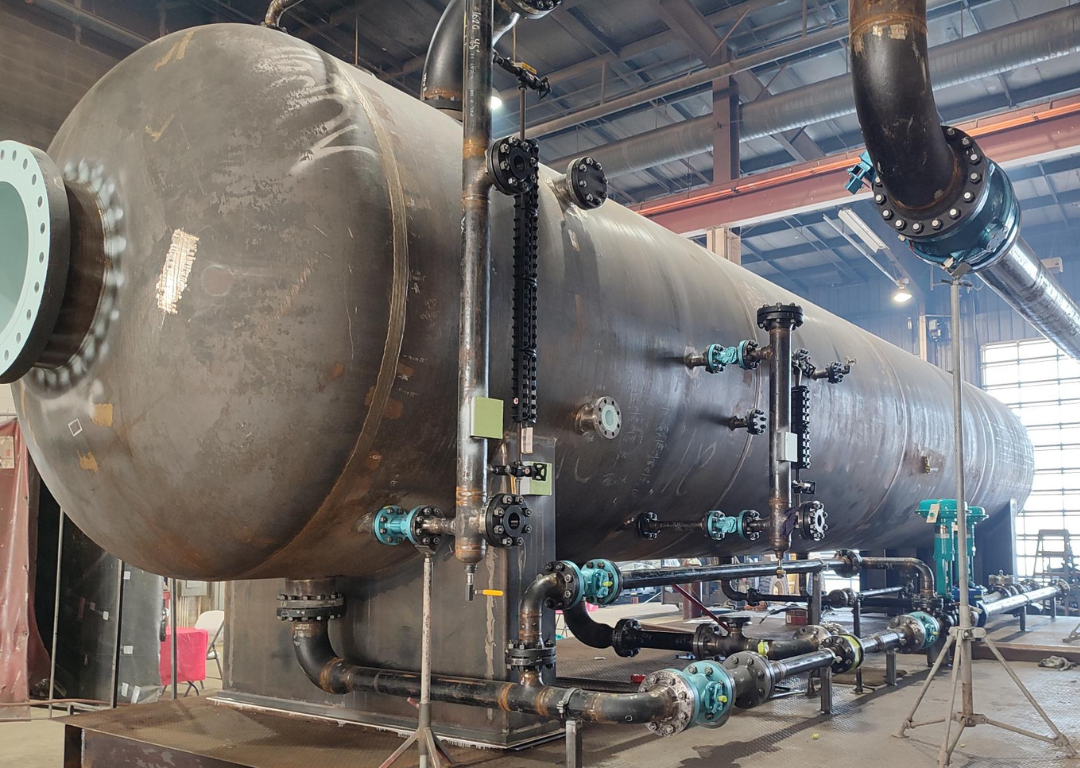 Horizontal pressure vessel in the fabrication shop